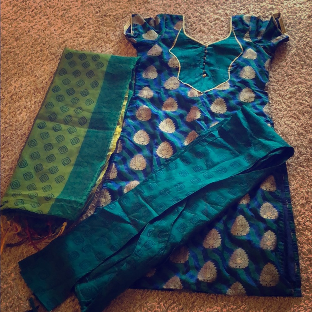 Indian Traditional wear.chanderi silk!